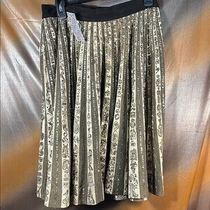 Vintage circle‎ Aztec style Patterned Cream and taupe Women's Skirt. G1